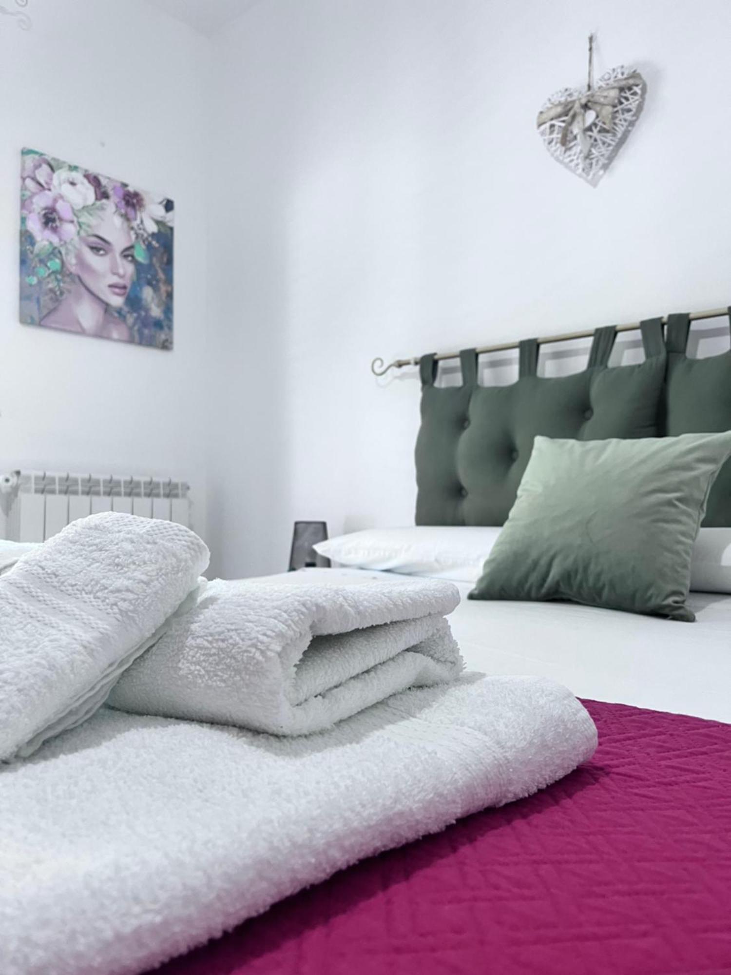 Il Sole 2 Piano Apartment *